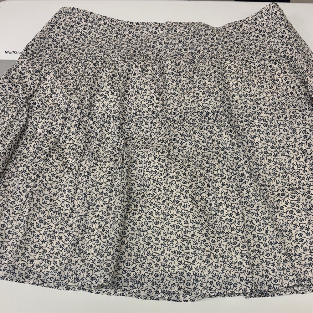 LOFT Blue and White Floral A-Line Skirt